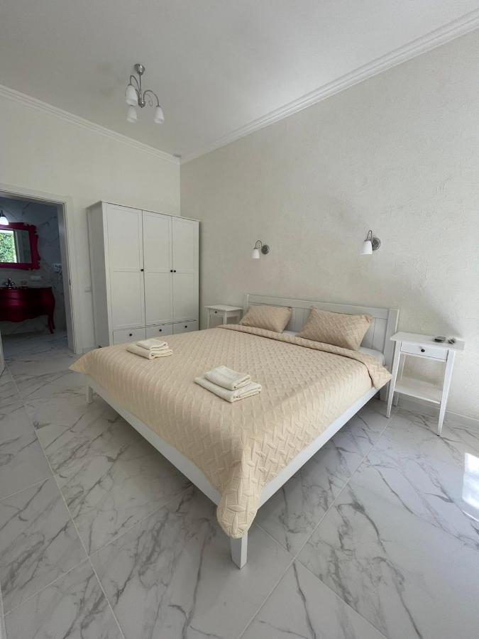 Boutique Hotel Enjoy Sergeyevka Esterno foto