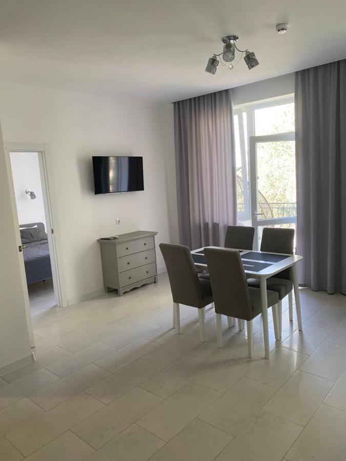 Boutique Hotel Enjoy Sergeyevka Esterno foto